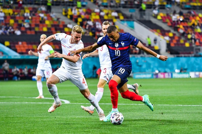 Nỗi đau xé lòng của Mbappe khi hóa tội đồ khiến Pháp bị loại ở Euro 2020 - 1
