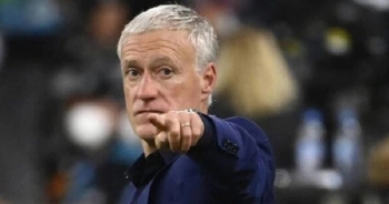 HLV Deschamps: "Tôi chịu trách nhiệm cho thất bại của đội tuyển Pháp"