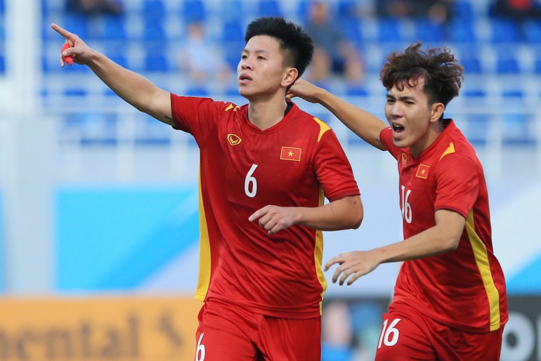 Màn trình diễn ấn tượng của thủ môn Văn Chuẩn trước U23 Hàn Quốc - 3