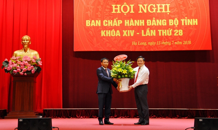Đồng chí Nguyễn Văn Thắng được bầu giữ chức Phó Chủ tịch UBND tỉnh Quảng Ninh
