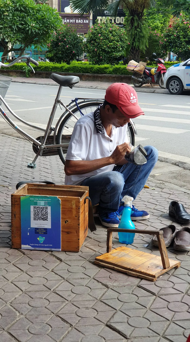 Đánh giày thời 4.0: Quét mã QR, từ chối nhận tiền mặt-chuyện đã xuất hiện ở Việt Nam