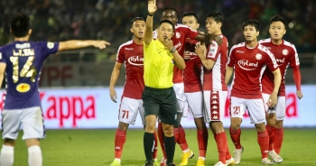 HLV Chung Hae Seong: “Trọng tài phải xấu hổ với khán giả mua vé vào sân”