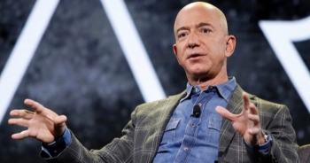 Ông chủ Amazon nghỉ hưu với khối tài sản "khủng"