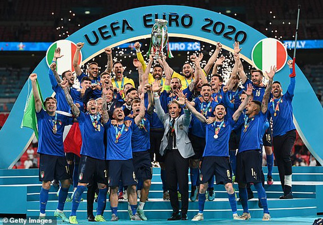 Vô địch Euro 2020, đội tuyển Italia làm điều chưa từng thấy trong lịch sử - 1