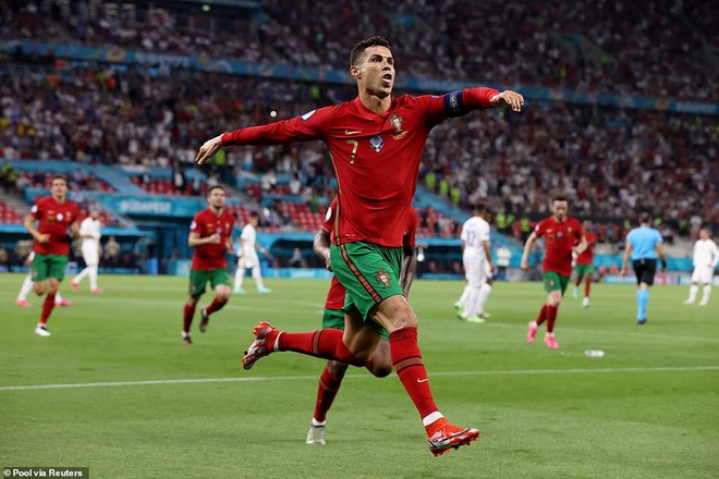 C.Ronaldo nói gì sau khi giành danh hiệu Vua phá lưới Euro 2020? - 1