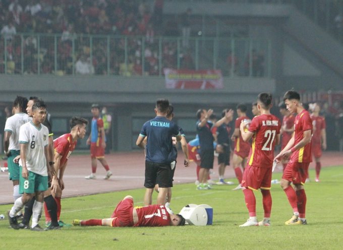 U19 Việt Nam mất tiền đạo trụ cột sau trận đấu với Indonesia - 1
