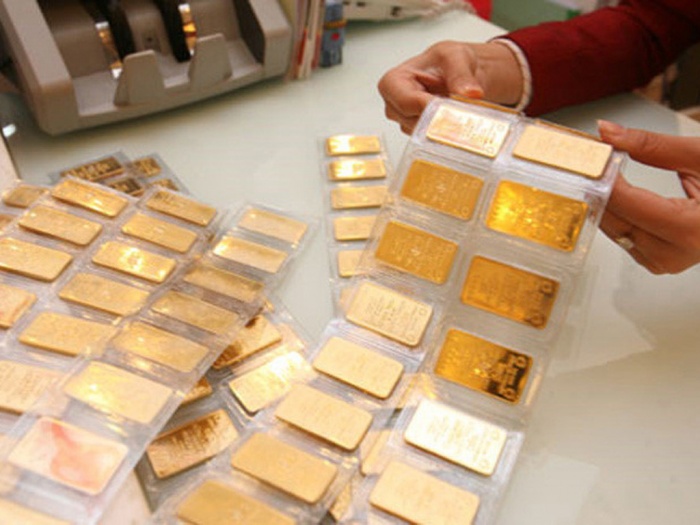 Giá vàng SJC nhảy vọt lên mức 42,70 triệu đồng/lượng