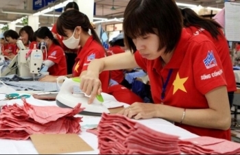 Việt Nam sắp vượt Trung Quốc trở thành nhà cung cấp hàng dệt may lớn nhất vào Hàn Quốc