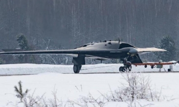 UAV chiến đấu "Thợ săn tàng hình" Nga lần đầu bay thử
