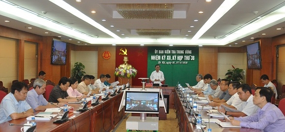 Vi phạm của Bí thư, Chủ tịch tỉnh Khánh Hoà đến mức phải xem xét, thi hành kỷ luật