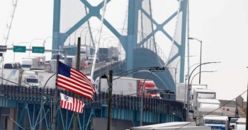Căng thẳng leo thang, Mỹ siết chặt hàng hóa xuất khẩu sang Trung Quốc