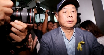 Ông trùm truyền thông Hong Kong bị bắt theo luật an ninh quốc gia mới