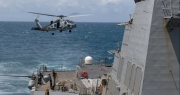 Trung Quốc cảnh báo cứng rắn khi Mỹ điều tàu chiến qua eo biển Đài Loan