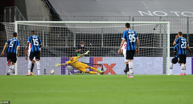 Lukaku đốt lưới nhà, Inter ngậm ngùi nhìn Sevilla vô địch Europa League