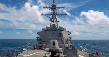 Tàu chiến Mỹ áp sát Hoàng Sa sau vụ Trung Quốc phóng tên lửa ra Biển Đông