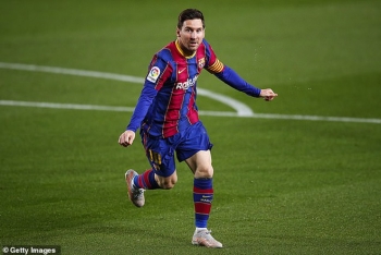 Messi chấp nhận giảm lương, chốt tương lai ở Barcelona