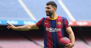 Vừa chia tay Messi, Barcelona nhận thêm tin buồn từ Sergio Aguero