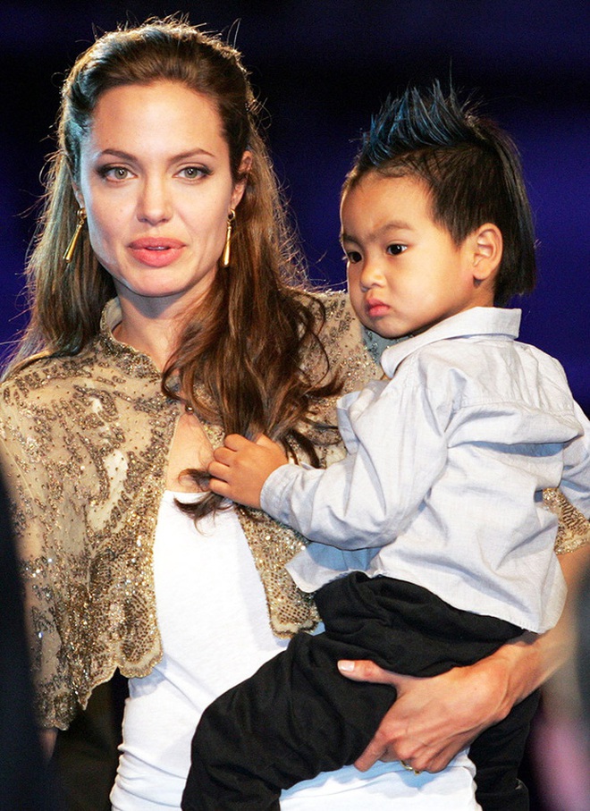 Chuyện chưa kể về cậu con nuôi gốc Campuchia của Angelina Jolie - 10