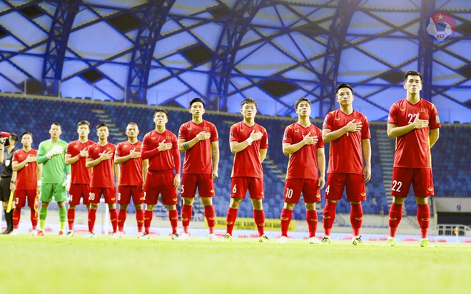 Đội tuyển Việt Nam hơn Thái Lan gần 30 bậc trên bảng xếp hạng FIFA - 1
