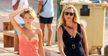 Siêu mẫu Kate Moss và "ái nữ" 18 tuổi thu hút ánh nhìn