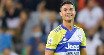 Rời Juventus, C.Ronaldo phải giảm lương cực lớn