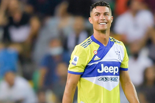 Rời Juventus, C.Ronaldo phải giảm lương cực lớn - 1