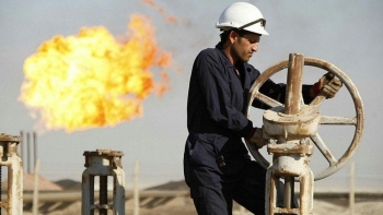 Giá xăng dầu hôm nay 28/8: Vượt áp lực, dầu thô có tuần tăng giá mạnh