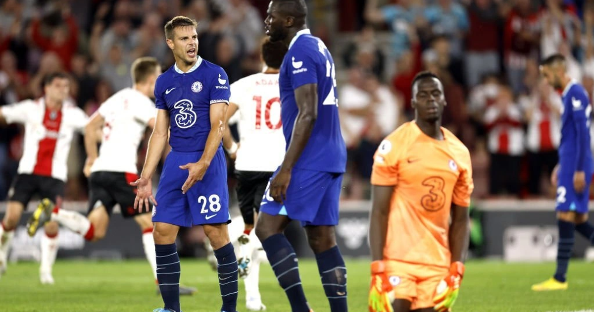 Chelsea bất ngờ trắng tay trên sân của Southampton