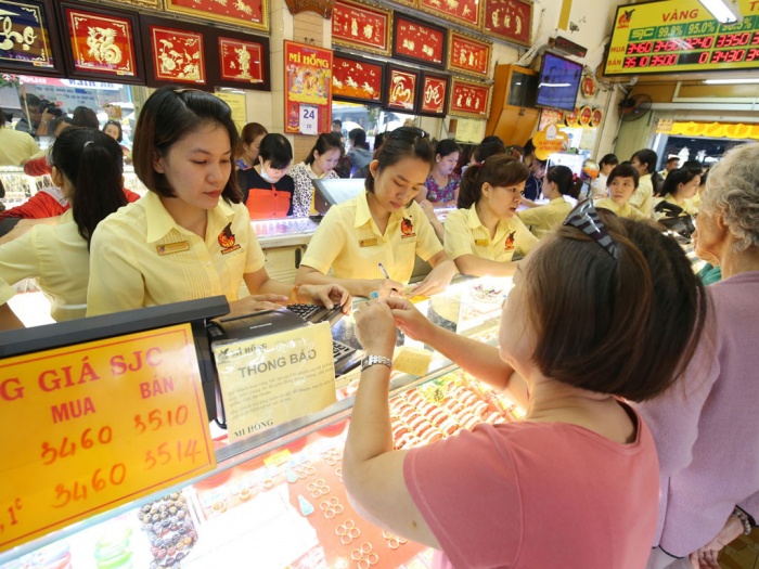 Giá vàng hôm nay 31/7: Giá vàng tăng vọt chờ quyết định của FED