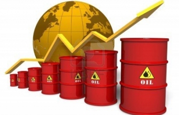 Giá dầu thế giới ngày 4/9: Giá dầu Brent tiến ngưỡng 80 USD/thùng