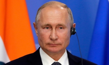 Putin chào bán tên lửa siêu vượt âm cho Trump