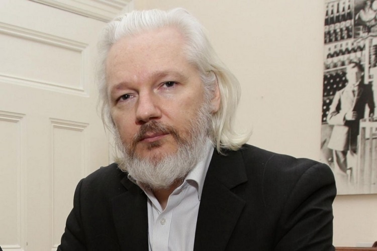 Ông chủ WikiLeaks tiếp tục bị giam