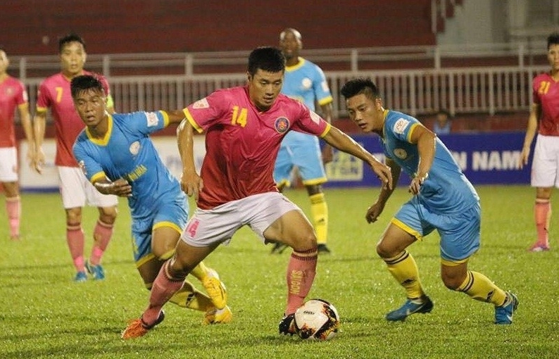 Vòng 24 V-League 2019: Xem trực tiếp Khánh Hòa vs Nam Định ở đâu?