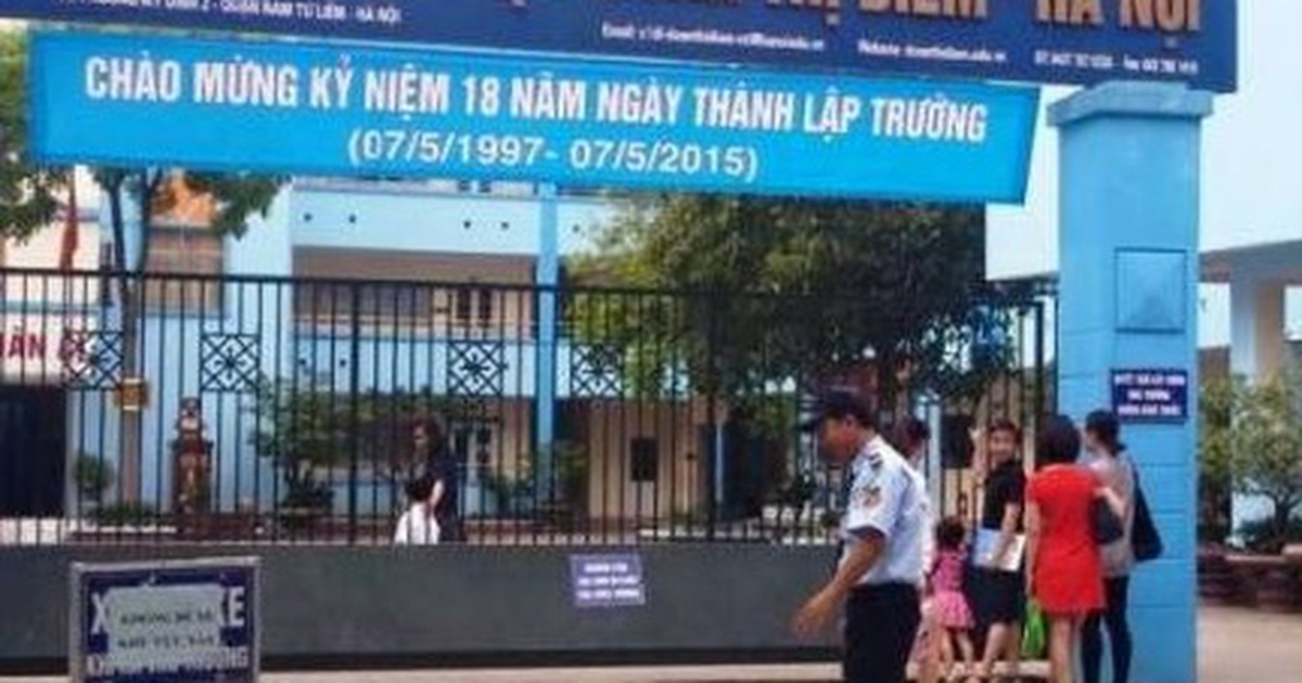 Hà Nội: Trường tiểu học bỏ quên học sinh lớp 3 trên xe đưa đón