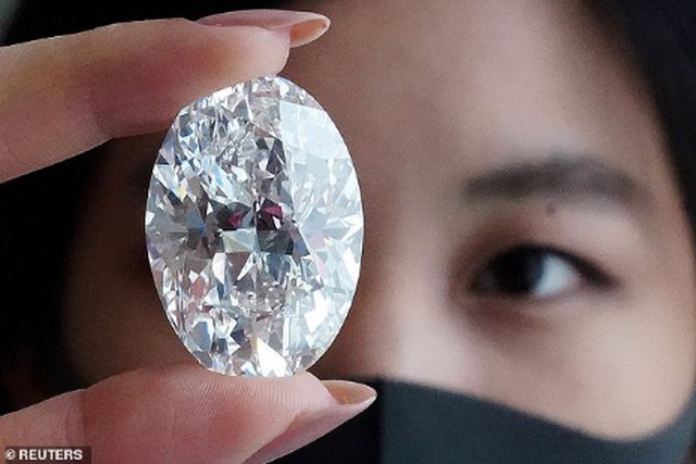 Viên kim cương to bằng quả trứng sẽ được bán đấu giá 30 triệu USD - 1