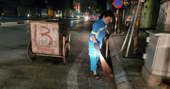 Hà Nội: Công nhân vệ sinh với nỗi lo chuyển mùa