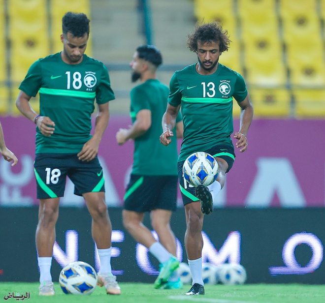 Saudi Arabia lộ đội hình xuất quân trước trận gặp tuyển Việt Nam - 1