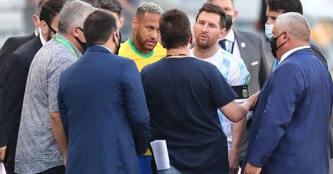 Cầu thủ Argentina rời Brazil thành công sau sự cố ở vòng loại World Cup - 2