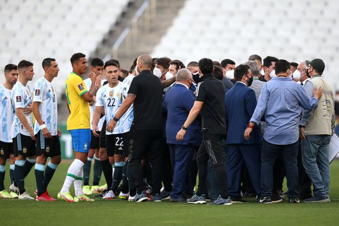 Cầu thủ Argentina rời Brazil thành công sau sự cố ở vòng loại World Cup - 4