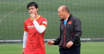 HLV Park Hang Seo triệu tập 32 cầu thủ chờ đấu Trung Quốc, Oman