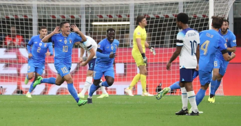 Tuyển Anh rớt hạng sau trận thua Italy, Đức nhận thất bại sốc