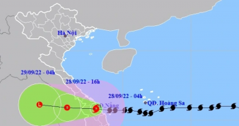 Bão Noru vào đất liền, nhiều nơi ở miền Trung mưa to