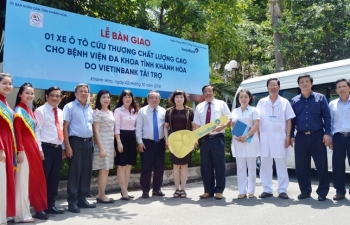 VietinBank tặng xe cứu thương chất lượng cao cho Khánh Hòa