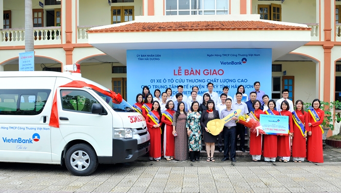 Trung tâm Y tế huyện Tứ Kỳ nhận xe ô tô cứu thương chất lượng cao