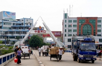 Xung đột thương mại Mỹ - Trung, hàng Trung Quốc ồ ạt vào Việt Nam