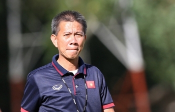 HLV Hoàng Anh Tuấn dùng đòn tâm lý khích lệ các cầu thủ U19 Việt Nam