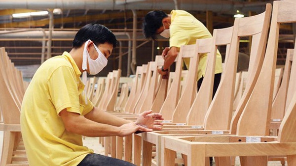 Lo ngại gỗ Việt bị Trung Quốc "mượn đường" xuất sang Mỹ