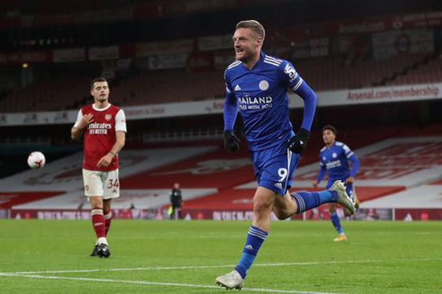 Vardy tỏa sáng, Leicester gieo sầu cho Arsenal - 1