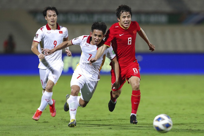 Báo Oman nhận định ra sao về sức mạnh của đội tuyển Việt Nam? - 1