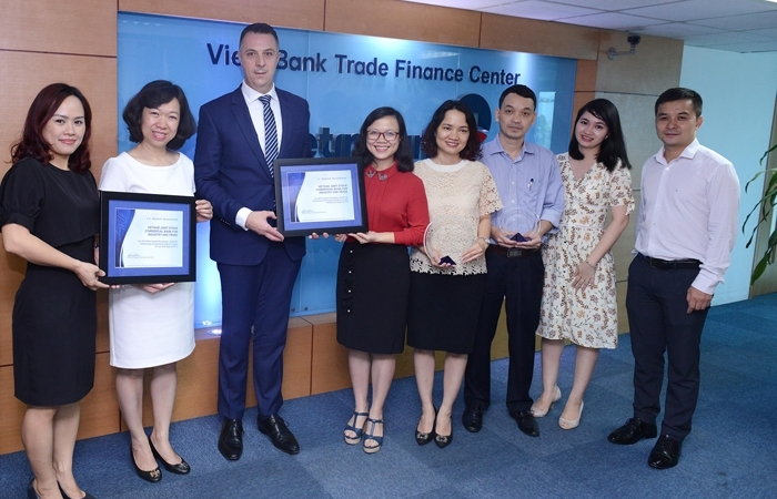 VietinBank nhận 2 giải thưởng quan trọng của JPMorgan Chase
